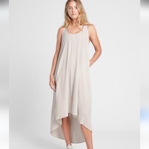 ATHLETA Presidio Wrinkle-resistant fabric relaxed fit Dress. Veil Grey. XS NWT